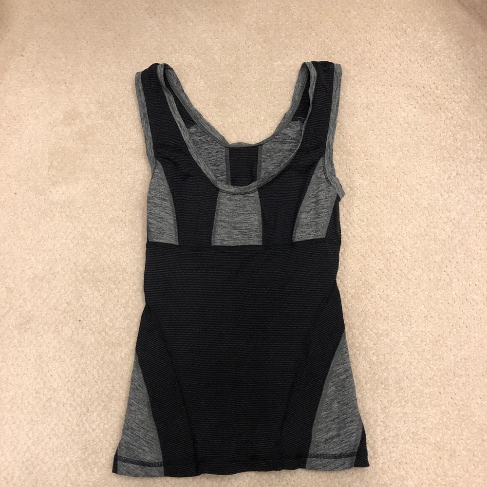Lululemon size 2 tank top